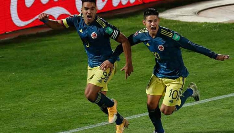 Radamel Falcao y James Rodríguez en las Eliminatorias 2022. 