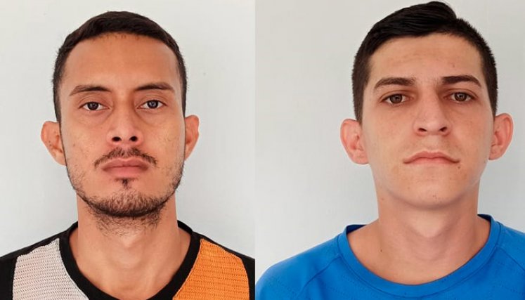 Los policías capturaron a Michael Jampier García Portilla y Jonathan Fabián Fernández Durán y además, recuperaron los elementos robados.