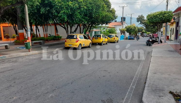 Desde el paradero de taxis del barrio Gramalote, de Villa del Rosario, el atacante tomó la carrera hacia el barrio Alfonso López.