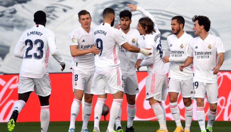 El desconcertante Real Madrid que deambula con altas y bajas por la Liga disputará en casa su choque aplazado de la primera fecha frente a Getafe. / Foto: AFP