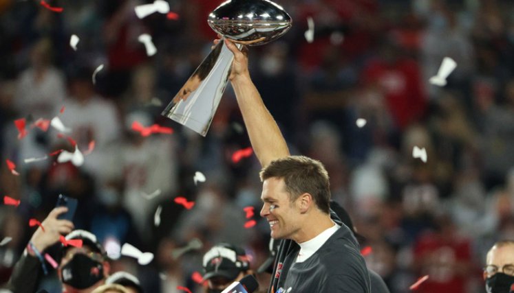 Tom Brady alcanzó su séptimo título ante Patrick Mahomes.