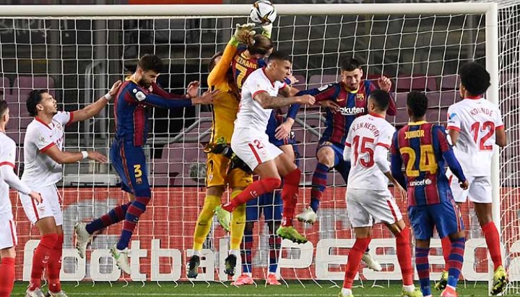 El Barcelona  eliminó al Sevilla en la semifinal de la Copa del Rey.