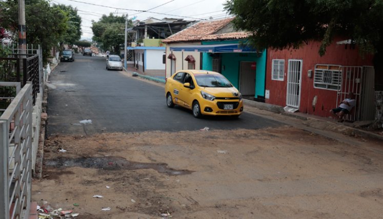 Comunidad pide nivelización de las calles para evitar que el bacheo se pierda a corto plazo.