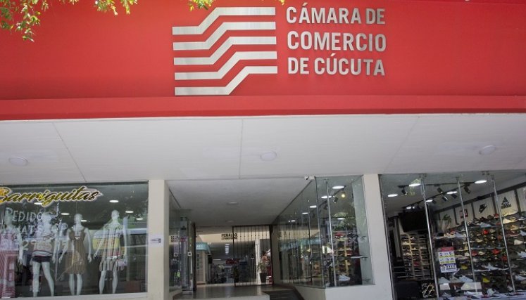 La junta directiva de la Cámara de Comercio volvió a ser objeto de críticas. /Foto Archivo La Opinión