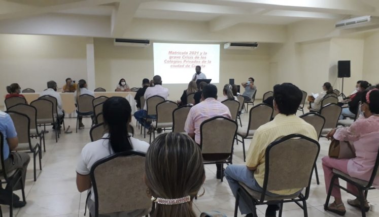 Aspecto del foro de los rectores de colegios privados en el que se discutió la situación de estos planteles. / Foto cortesía para La Opinión
