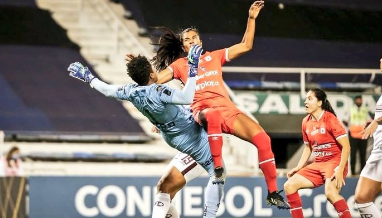 Imagen del duelo entre América de Cali y Ferroviária de Brasil por la final de la Copa Libertadores femenina 2020.  Cortesía: Conmebol