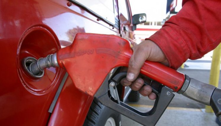 La gasolina ha presentado un incremento de $398 por galón en lo corrido del año./FOTO: Archivo