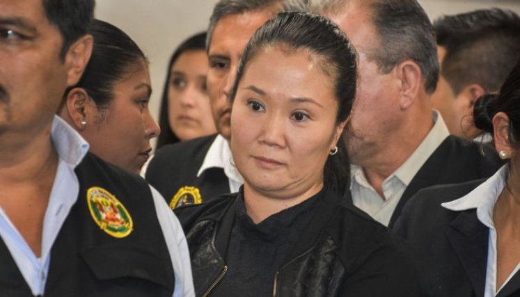 Keiko Fujimori, hija del expresidente Alberto Fujimori, es investigada por varios delitos presuntamente cometidos en su candidatura a la presidencia de Perú./ FOTO: AFP