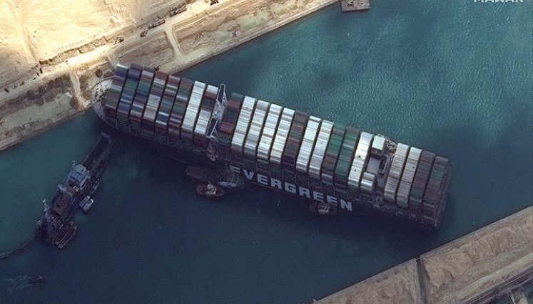 Desde la semana pasada estaba obstruido el tráfico en el canal. / Foto: AFP