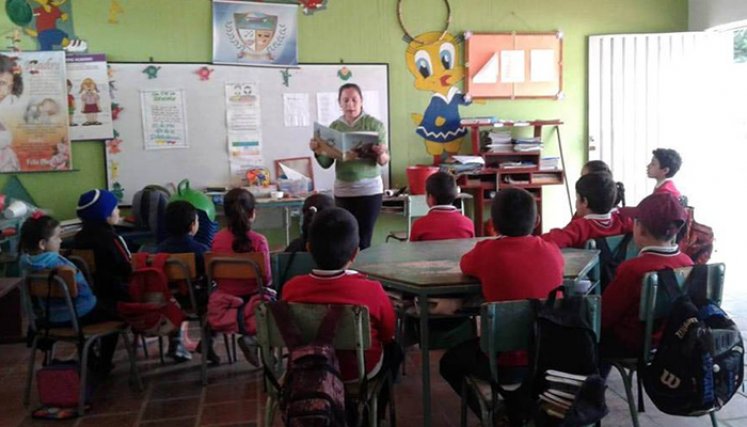 Niños de Chitagá estudiando.