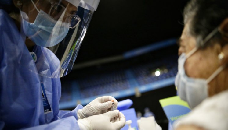 Avanza el plan de vacunación contra el coronavirus en Colombia. / Foto: Colpensa
