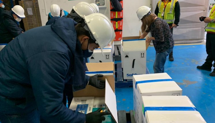 El próximo envío de otras 100.000 dosis de Pfizer está previsto para el próximo 31 de marzo. / Foto: Colprensa