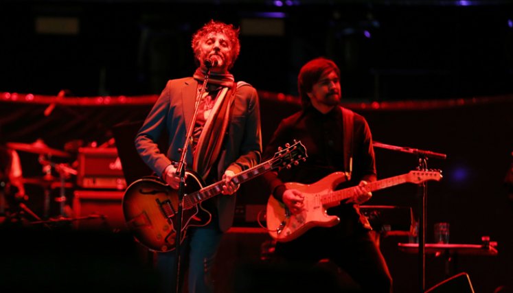Juanes rinde homenaje a Fito Páez