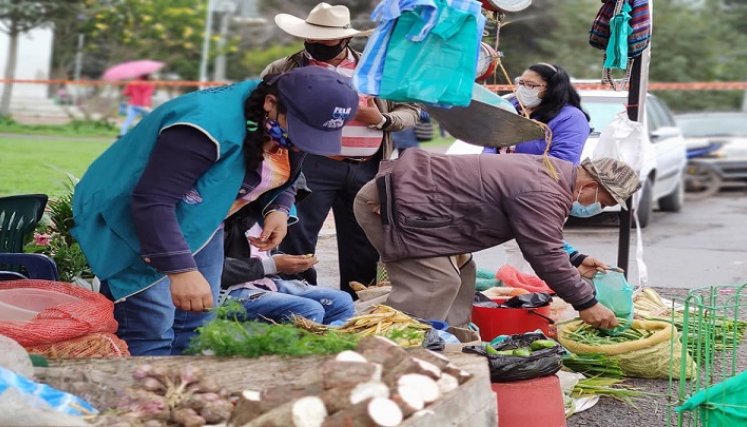 Los agricultores aseguran que están de acuerdo, porque buscan proteger la salud de las comunidades de Pamplona./ Cortesía/ La Opinión 