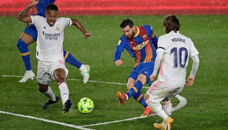 Poco pudo hacer Messi para evitar la derrota. / Foto: AFP