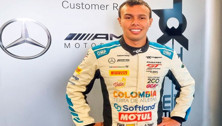Oscar Tunjo, piloto colombiano. 
