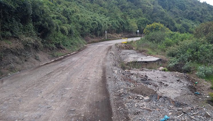 La carretera La Soberanía, con 150 kilómetros de largo, une a Norte de Santander con Boyacá y Arauca teniendo como punto de referencia La Lejía. 