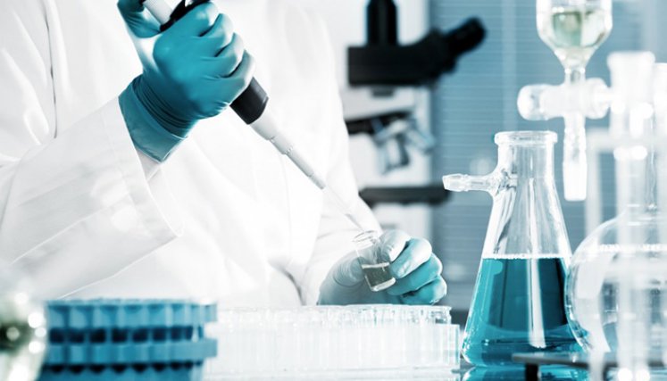 •	El precio de los biosimilares “se puede reducir entre el 30% y 60% con respecto al biológico de referencia”.