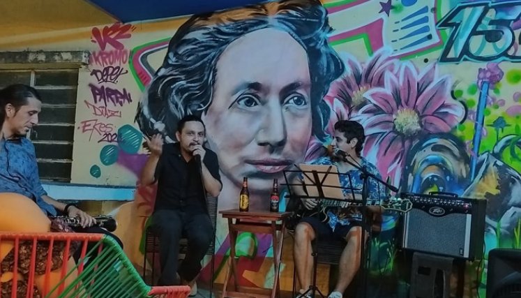 La fusión de la música con la narración oral producen una pieza artística para contar lo que cotidianamente ocurre en Cúcuta, desde la versión de dos artistas de esta tierra: Héctor Galsa y Juan Pablo Cárdenas. / Foto: Cortesía
