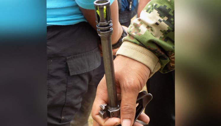 La comunidad alertó que está en medio de las confrontaciones. / Foto: Colprensa