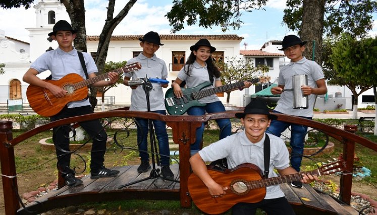 Los niños son amantes de la música tradicional campesina, en especial de la carranga y apuestan a la construcción de paz a través del arte y la cultura. / Cortesía