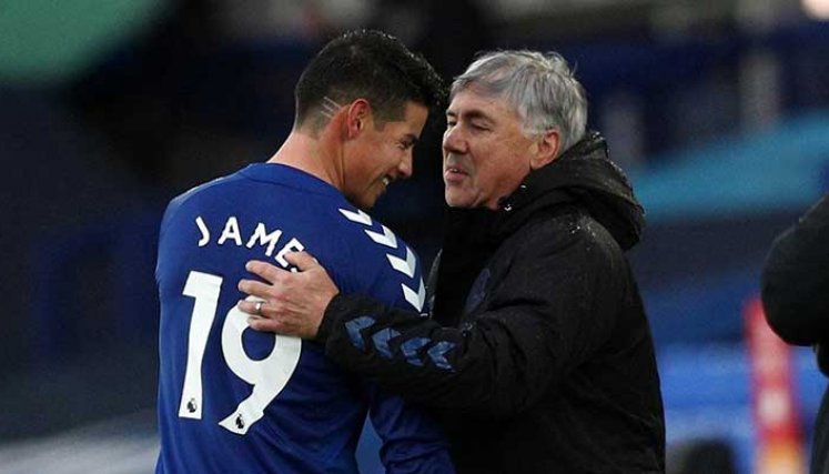 James Rodríguez y el técnico Carlo Ancelotti su protector en Europa.
