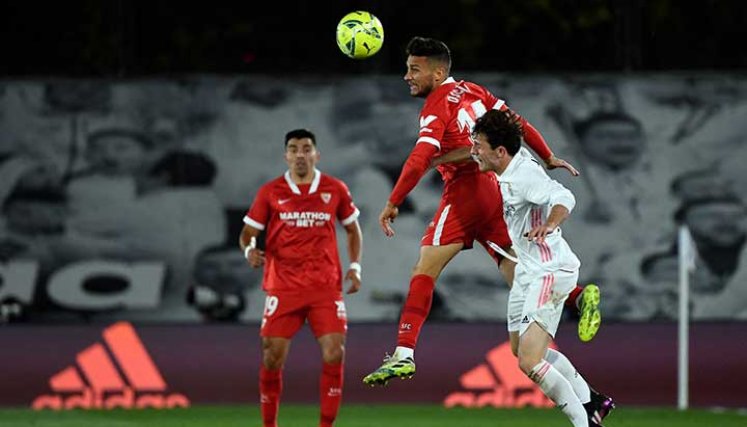 El Sevilla asustó al Real Madrid que solo pudo empatar.