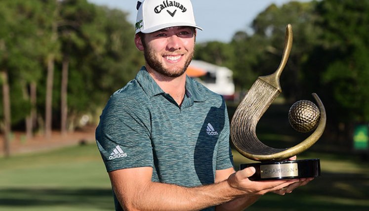 Sam Burns se impuso el domingo a a su compatriota Keegan Bradley en el torneo Valspar Championship y alzó su primer título del circuito PGA