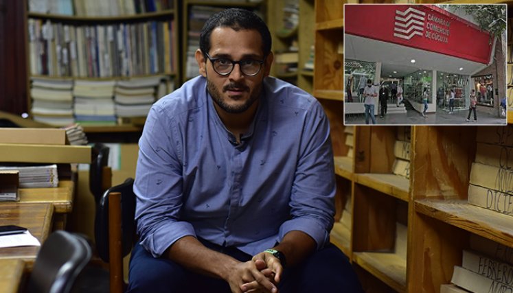 Política al desnudo.