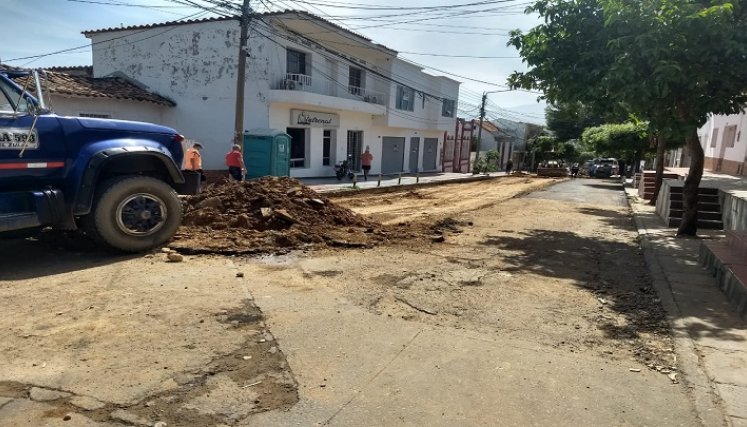 Habitantes piden una nivelización de calles/La Opinión
