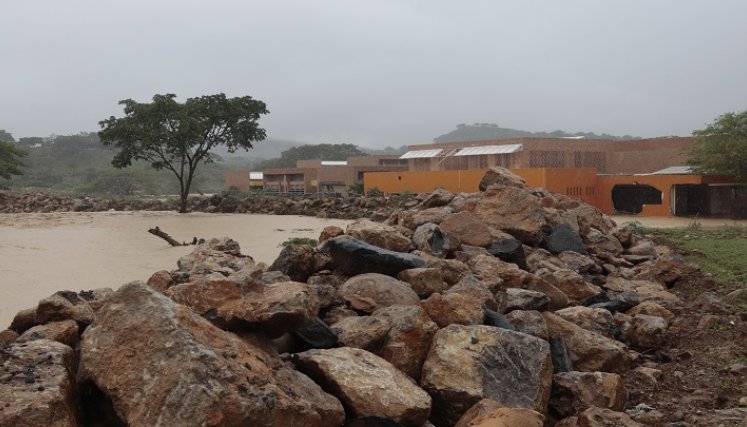 Gracias al enrocado que dispuso Gestión del Riesgo en la Quebrada Tonchalá se impidieron inundaciones en la urbanización Arrayanes/ Foto Cortesía