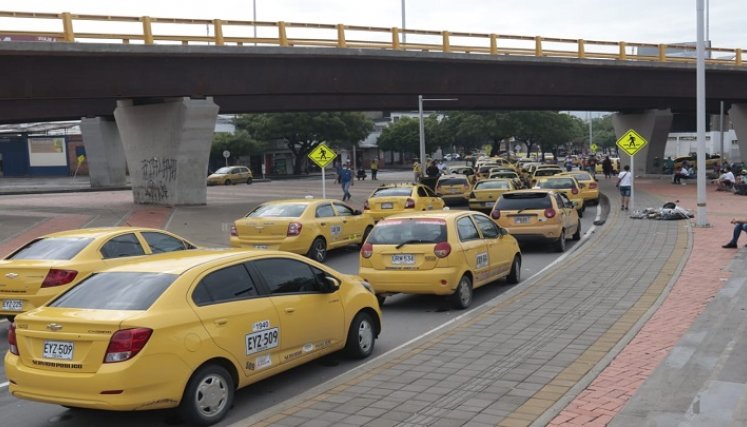 El gremio de taxistas aseguró que si no ven resultados volverán a manifestarse  de manera pacífica. / Foto : Luis Alfredo Estévez/ La Opinión 