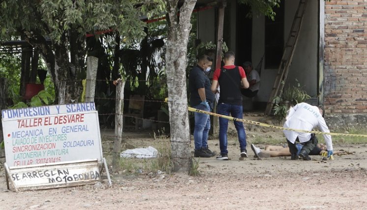 La mujer recibió dos impactos de bala.
