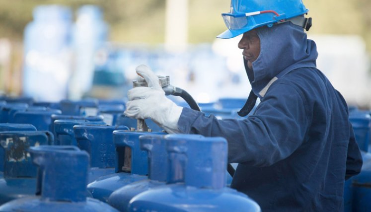 Bebido a los bloqueos, algunas de las plantas de gas se han quedado sin suministro, afectando especialmente a los usuarios que en su mayoría son estrato 1 y 2. / Foto: Colprensa 