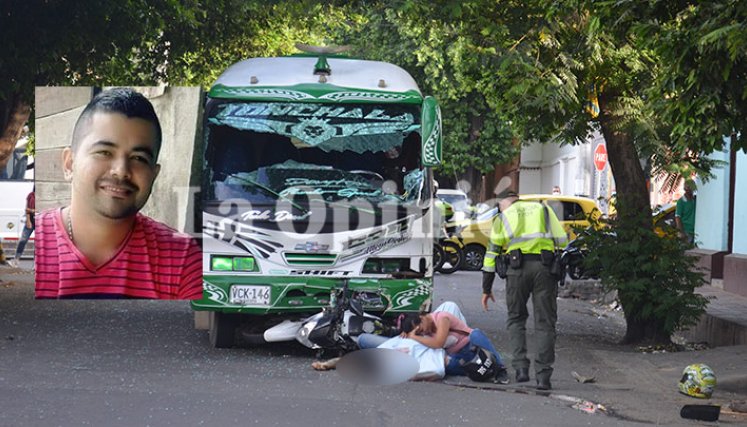 Zapatero chocó contra una buseta y murió en el sitio