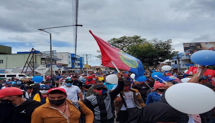 Los ocañeros marcharon de forma pacífica en el marco del paro nacional que ya cumple 15 días./Foto: Javier Sarabia - La Opinión