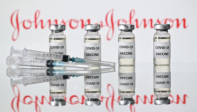 La vacuna Johnson & Johnson se aplica en dosis única y no requiere refrigeración extrema. / Foto: AFP