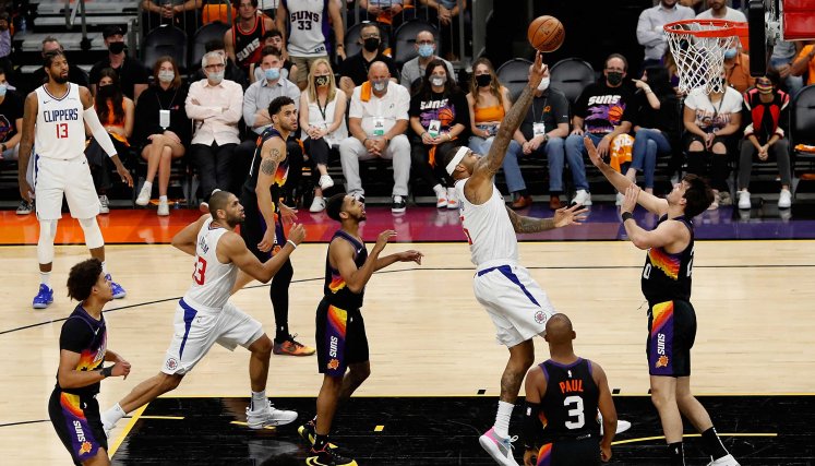 +Los Ángeles Clippers, frente al Phoenix Suns en la NBA.