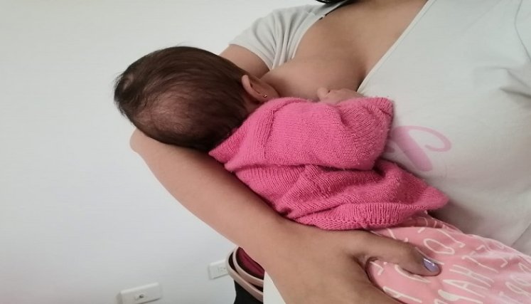 Recomiendan a madres gestantes y lactantes aplicarse la vacuna contra la COVID./Cortesía