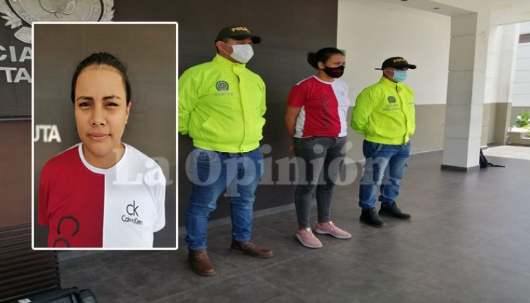 Melbys Andrea Aguablanca Vargas, de 19 años fue capturada este viernes, 4 de mayo, en el barrio Camilo Daza por integrantes de la Sijín por el homicidio de Jaimes Galvis de 42 años, un soldado pensionado del Ejército, a quien asesinaron dentro de su propia casa, ubicada en la Urbanización La Aurora./Foto: La Opinión