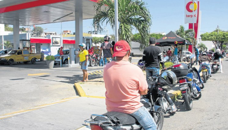 Sobretasa a la gasolina.