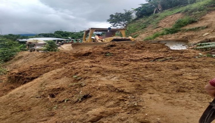 Los aguaceros comenzaron a generar estragos tanto en la zona rural como urbana del municipio. Los derrumbes obstaculizan el paso de vehículos en las vías.  / Foto: Cortesía