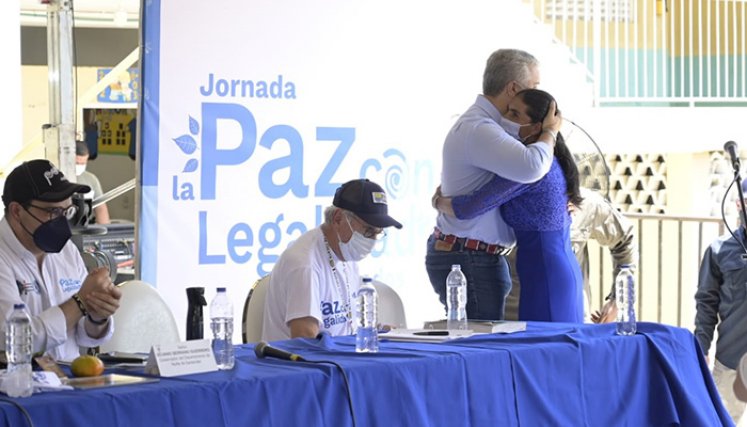 •	En el marco de una jornada de Paz con Legalidad efectuada en el municipio de Sardinata