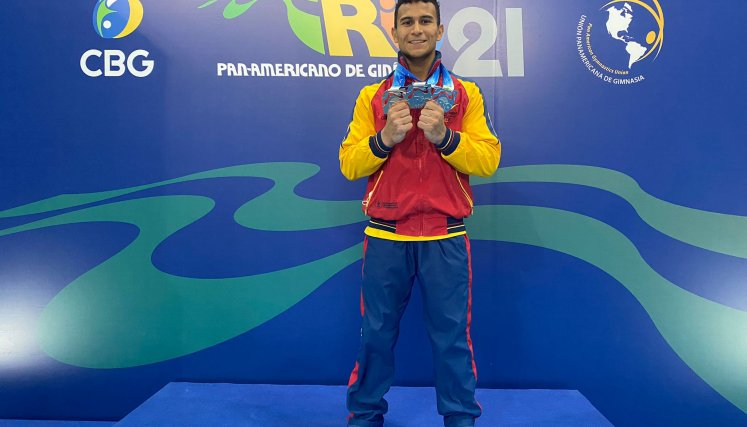 Gimnasta Javier Sandoval 