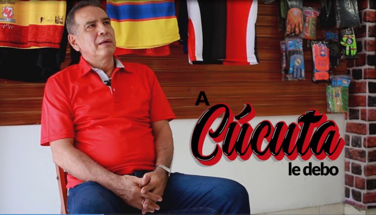 Luis Alejandro Alvarado, un exjugador de fútbol profesional y funfador de Deportivas Kiwi. 