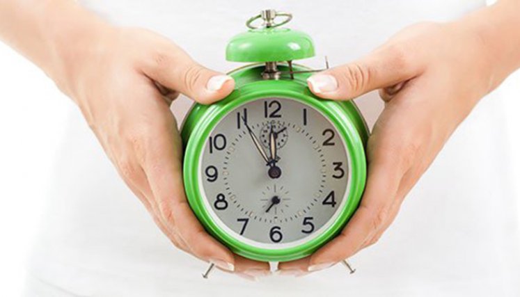 Reloj biológico femenino.