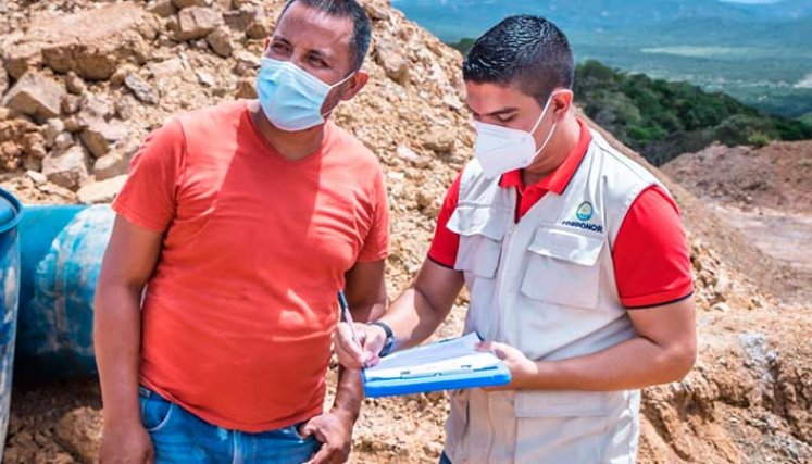 En una zona de la vereda Los Peracos se atentó contra el bosque seco del Cerro Tasajero./Cortesía