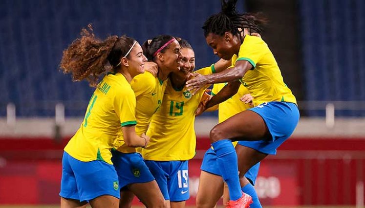 El seleccionada femenino de Brasil se metió en los cuartos de final del fútbol olímpico.