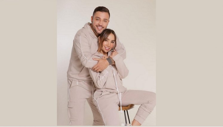 Jessi Uribe y Paola Jara, pareja muy criticada por su relación.