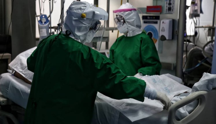 El uso de células madre humanas, como herramienta terapéutica para el manejo de enfermedades pulmonares, ha mostrado atractivos resultados durante los últimos años. Incluso, estudios recientes sugieren de manera contundente su utilidad en la lucha contra la COVID-19.